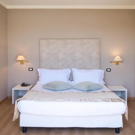 Maria Au - Estella Italia Hotell Toscolano Maderno