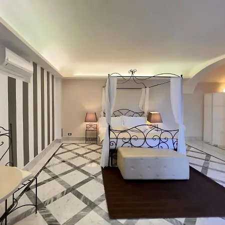 Maria Au - Estella Italia 4*
