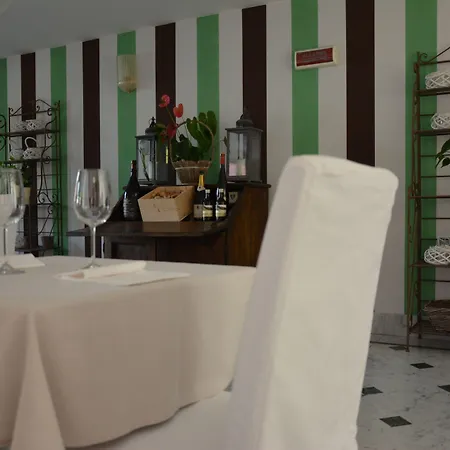 Maria Au - Estella Italia Hotel