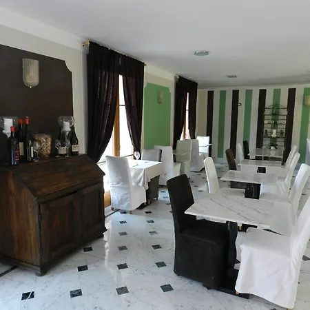Maria Au - Estella Italia 4* Toscolano Maderno